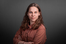 Noras Pīrāgas fotoportrets